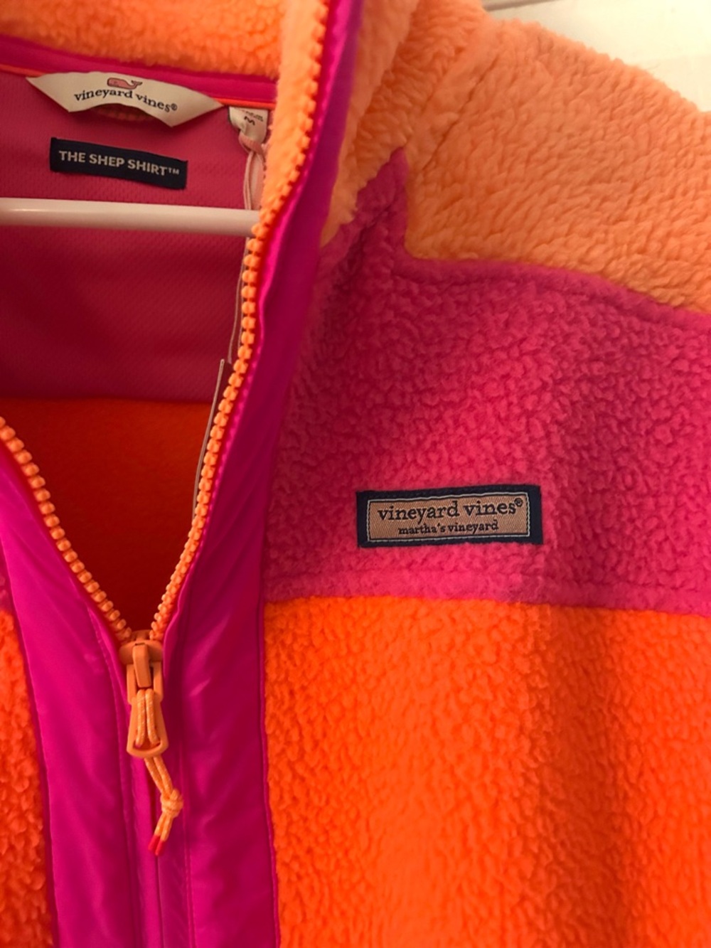 Vineyard Vines Pop Sherpa Women’s M NWT - Picture 3 of 6